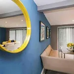 Quarry House,chic And Quirky 3 Storey Home, Access Apartment