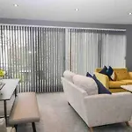 Quarry House,chic And Quirky 3 Storey Home, Access Bowness-on-Windermere