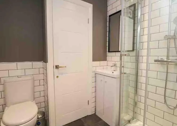 Quarry House,chic And Quirky 3 Storey Home, Access 公寓