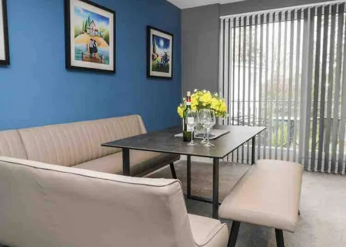 公寓 Quarry House,chic And Quirky 3 Storey Home, Access